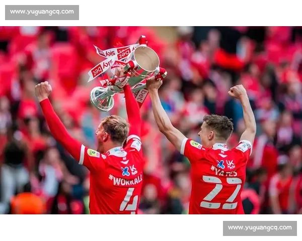 西汉姆联主场迎战曼联焦点对决英超走势引关注双雄较量悬念升级