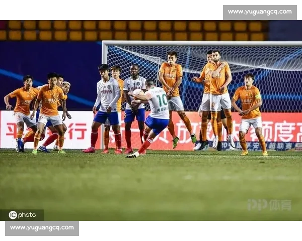 新疆队迎战武汉卓尔激战前瞻 双方实力对比与关键球员分析