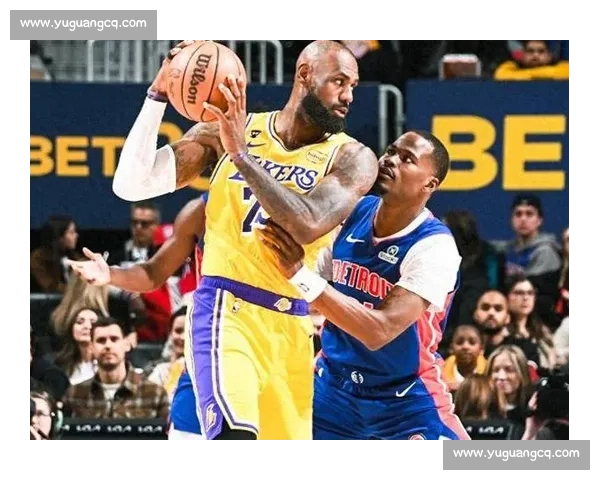 湖人快船第二场精彩对决詹姆斯与乔治激烈对抗再度上演扣人心弦比赛